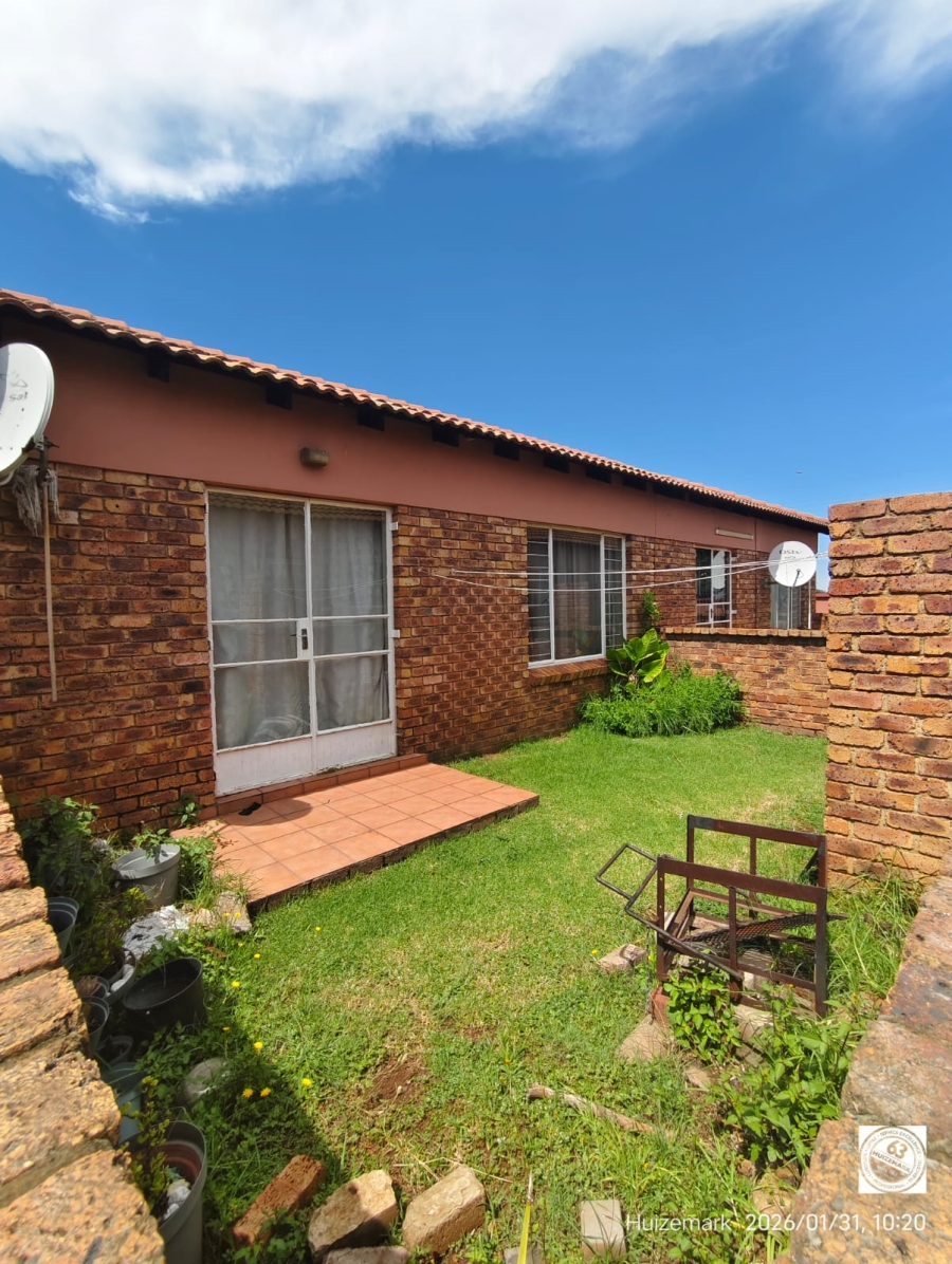 2 Bedroom Property for Sale in Vaalpark Free State